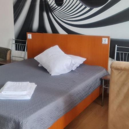 Garsoniera Horezu Apartment ภายนอก รูปภาพ